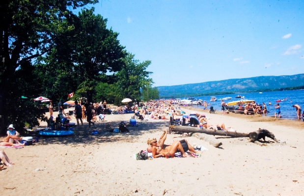 constance bay beach